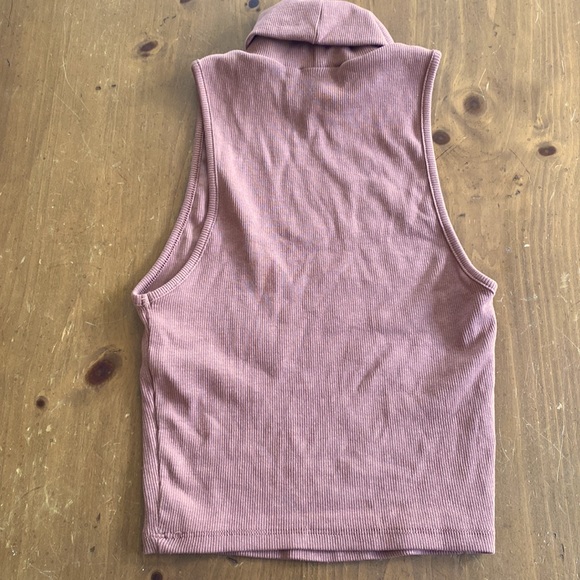 ZARA MAUVE TURTLENECK TANK - Picture 2 of 2